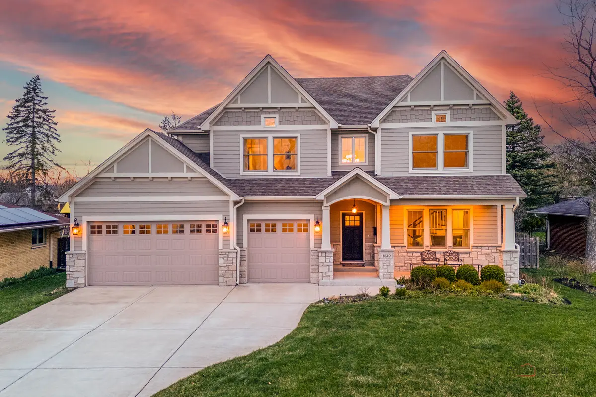 1849 N Chestnut Avenue, Arlington Heights, IL 60004 - #1