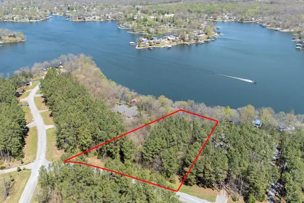 25 Stony Point, Goreville, IL 62939