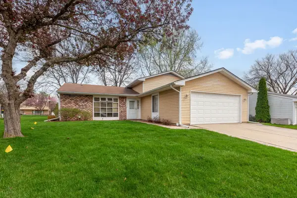 Address Withheld By Seller, Roselle, IL 60172