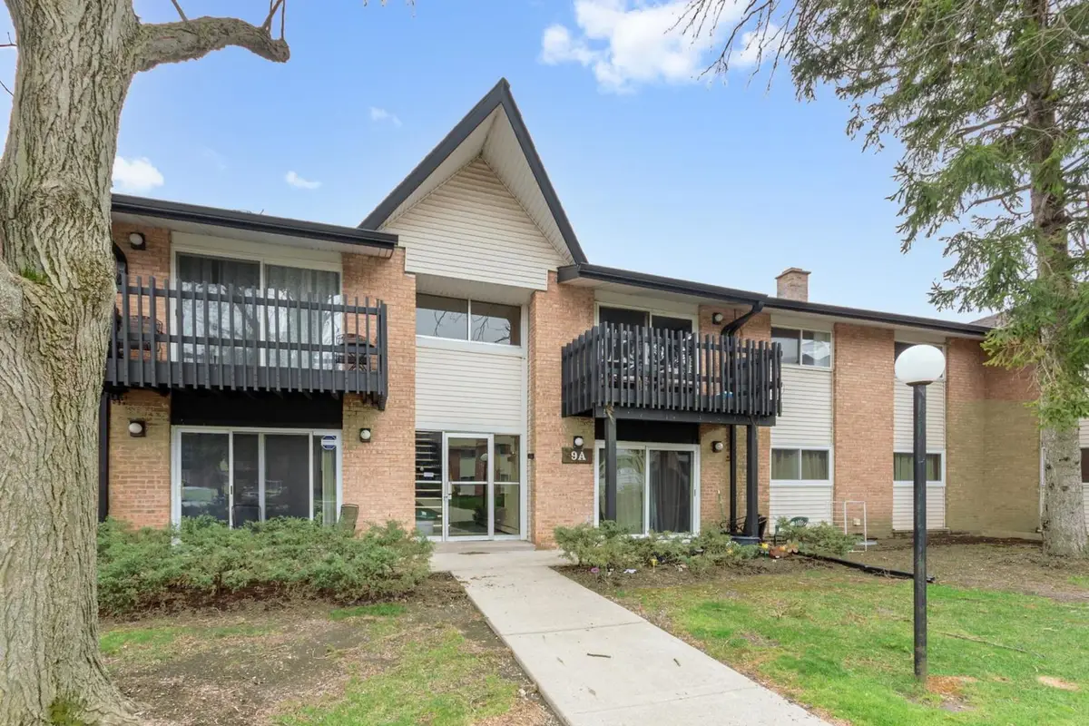 9A Kingery Quarter Drive #202, Willowbrook, IL 60527 - #1