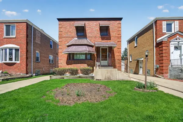 9020 W Forestview Drive, North Riverside, IL 60546