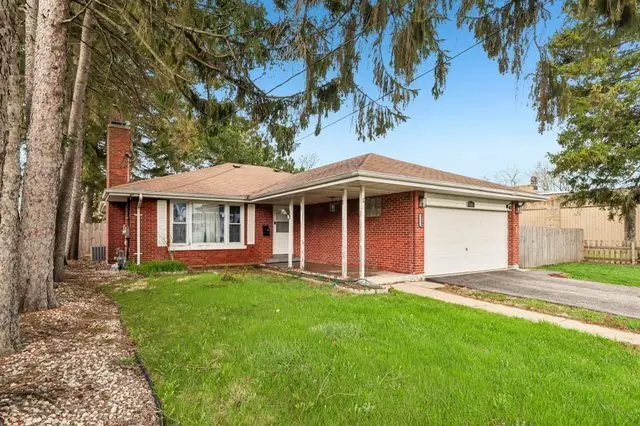 905 S Martin Luther King Jr Avenue, Waukegan, IL 60085 - #1