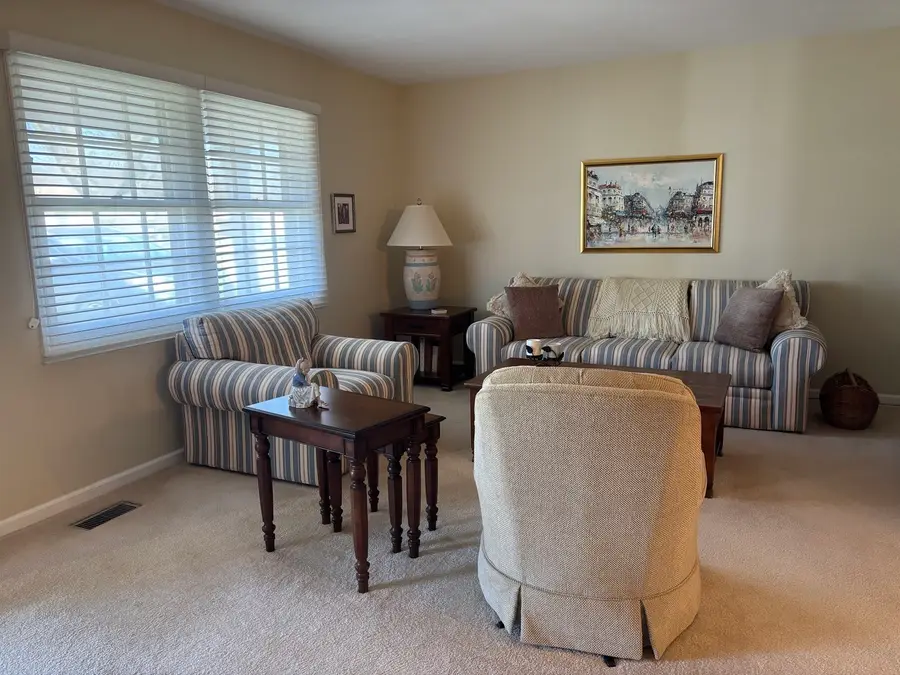 1621 Portsmouth Lane, Schaumburg, IL 60194 - #3