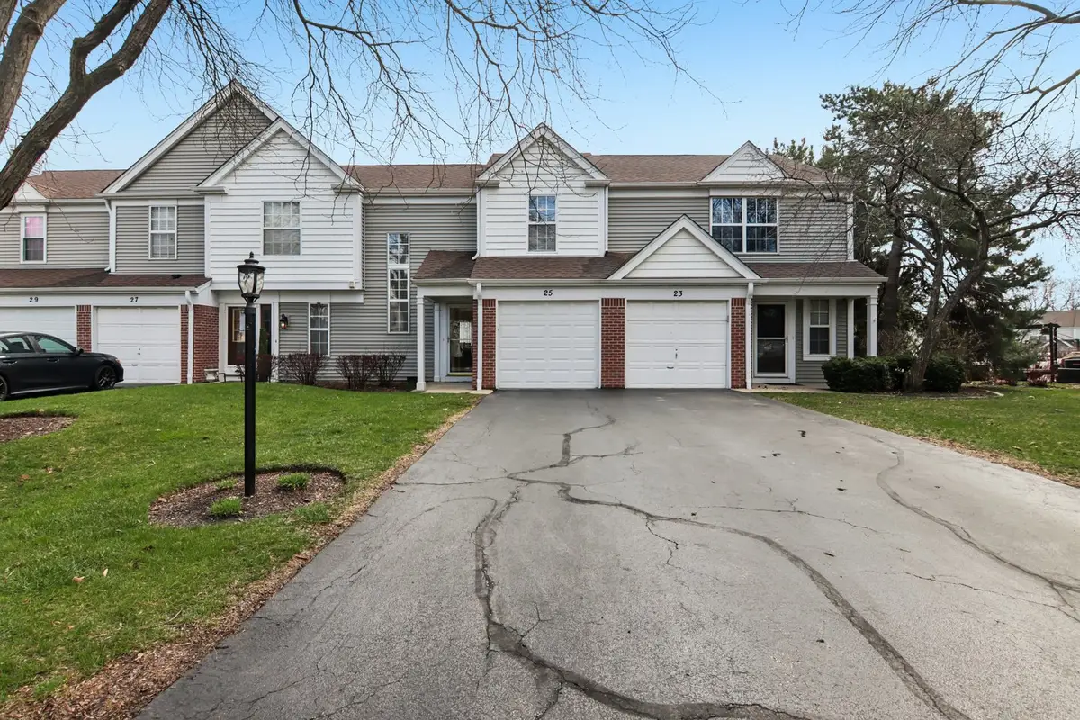 25 N Oltendorf Road, Streamwood, IL 60107 - #1