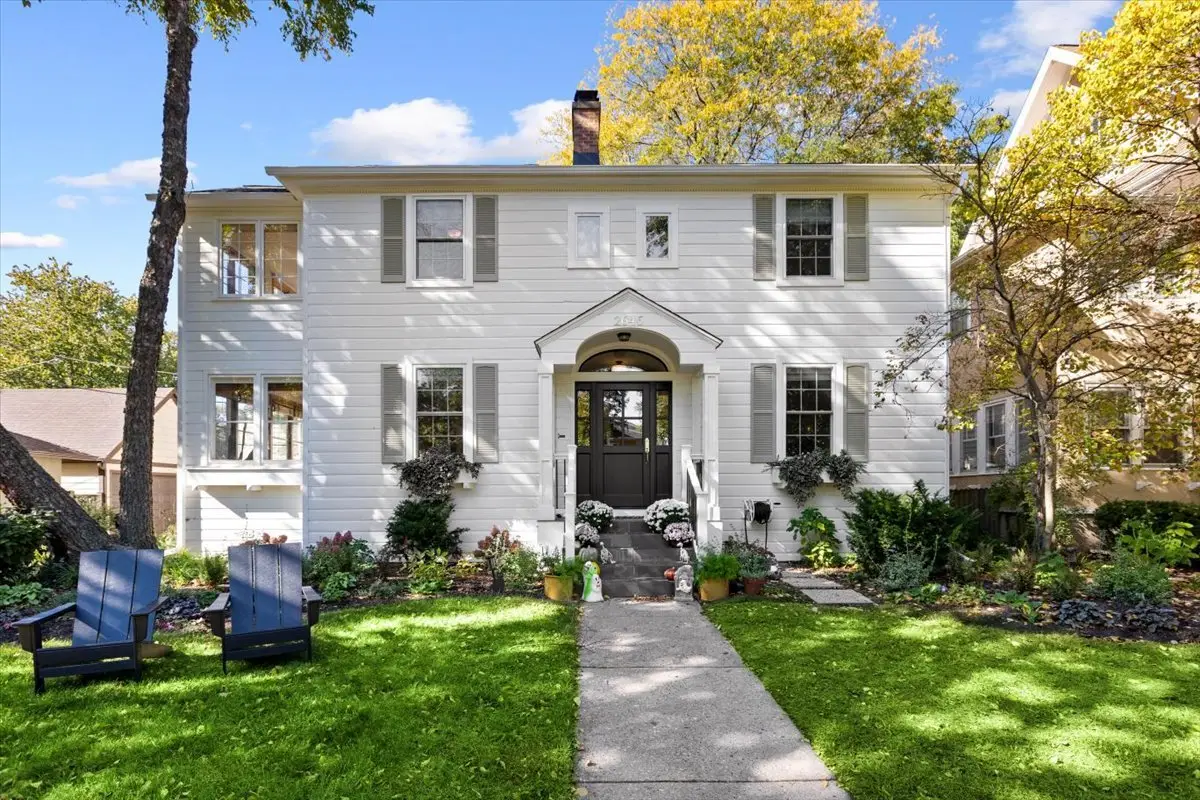 2646 Eastwood Avenue, Evanston, IL 60201 - #1