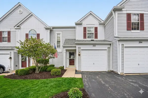 202 Shadybrook Lane, Aurora, IL 60504