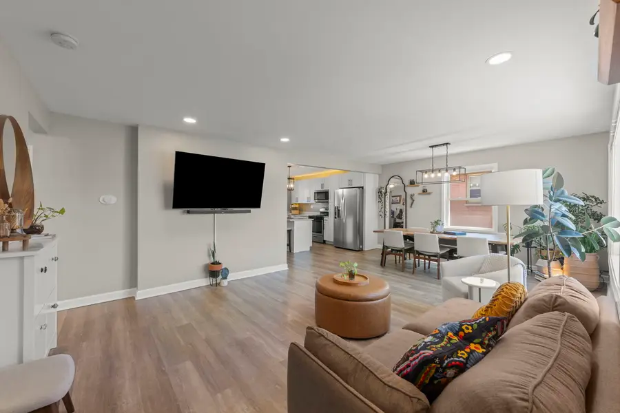 115 N Pierce Avenue, Wheaton, IL 60187 - #3