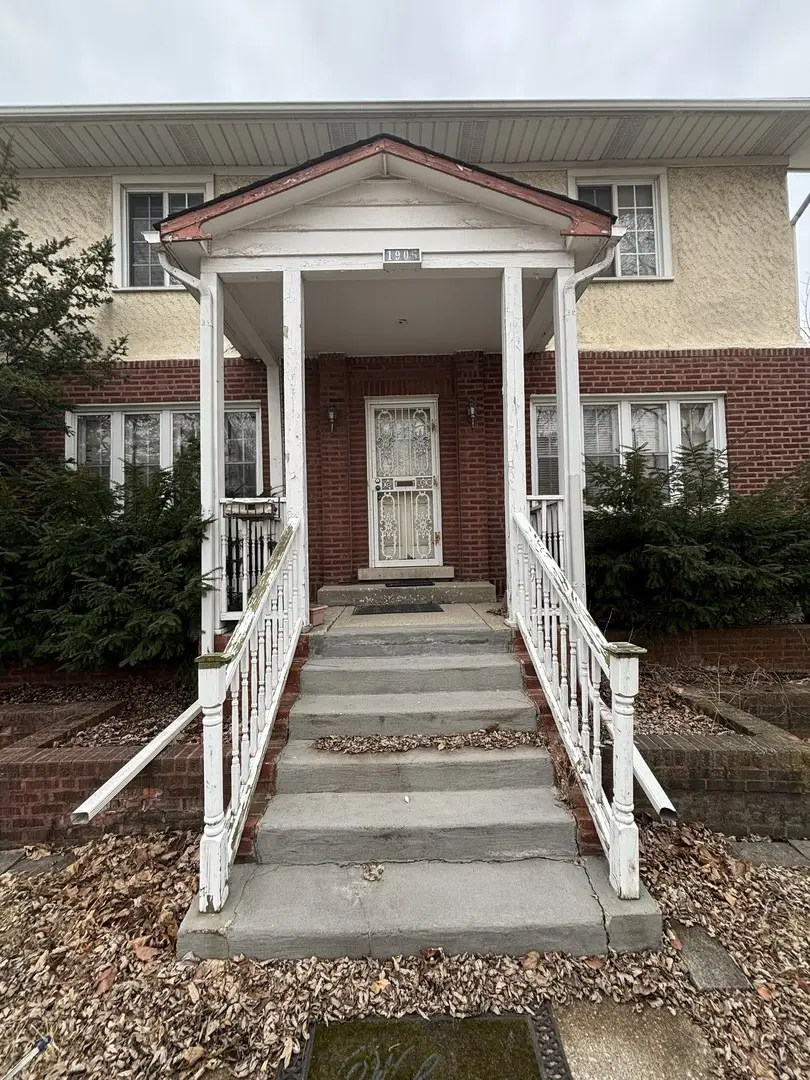 1906 S 7th Avenue, Maywood, IL 60153 - #2