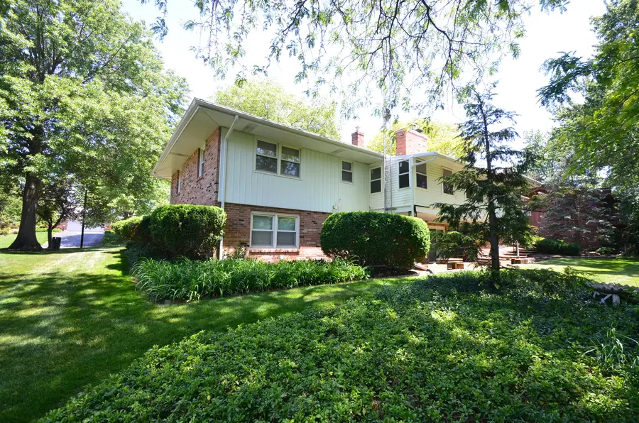 2940 Imperial Oaks Drive, Rockford, IL 61114 - #2