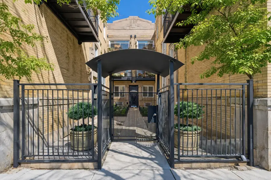 2547 N Clark Street #2N, Chicago, IL 60614 - #2