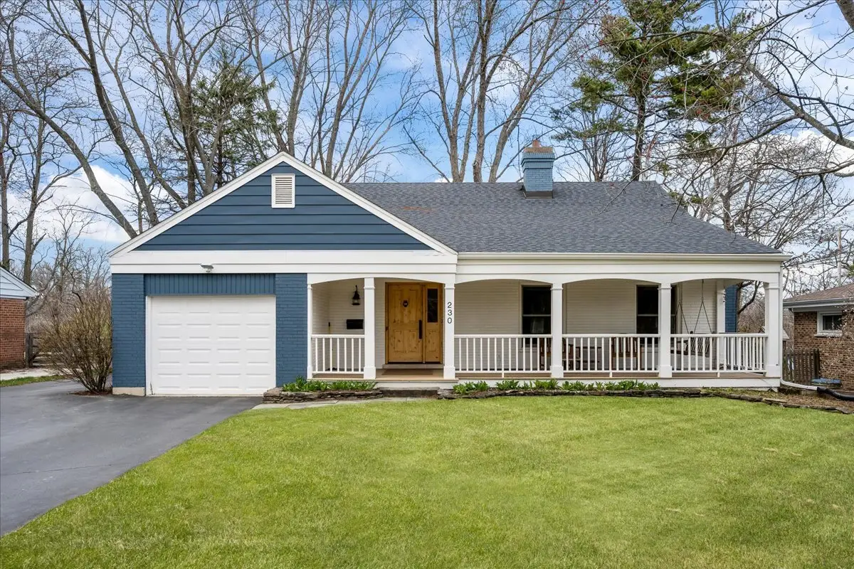 230 W Center Avenue, Lake Bluff, IL 60044 - #1