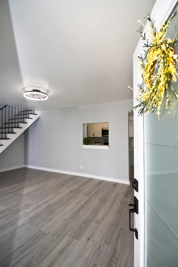 151 Peter Court #B, Bartlett, IL 60103 - #3