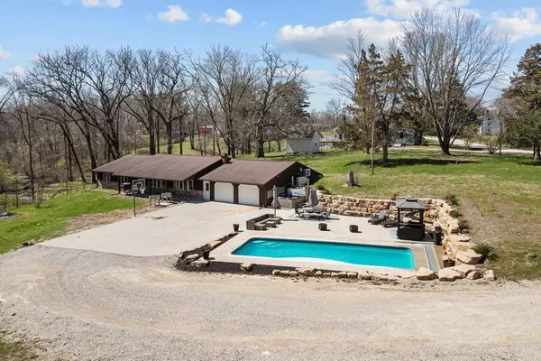 9025 217th Street N, Port Byron, IL 61275