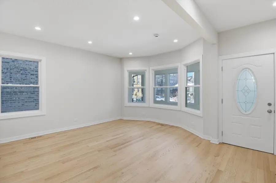 821 N Lockwood Avenue, Chicago, IL 60651 - #3