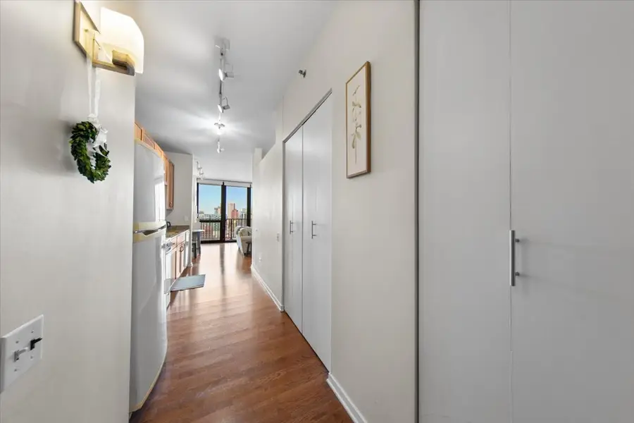 210 S Des Plaines Avenue #1603, Chicago, IL 60661 - #2