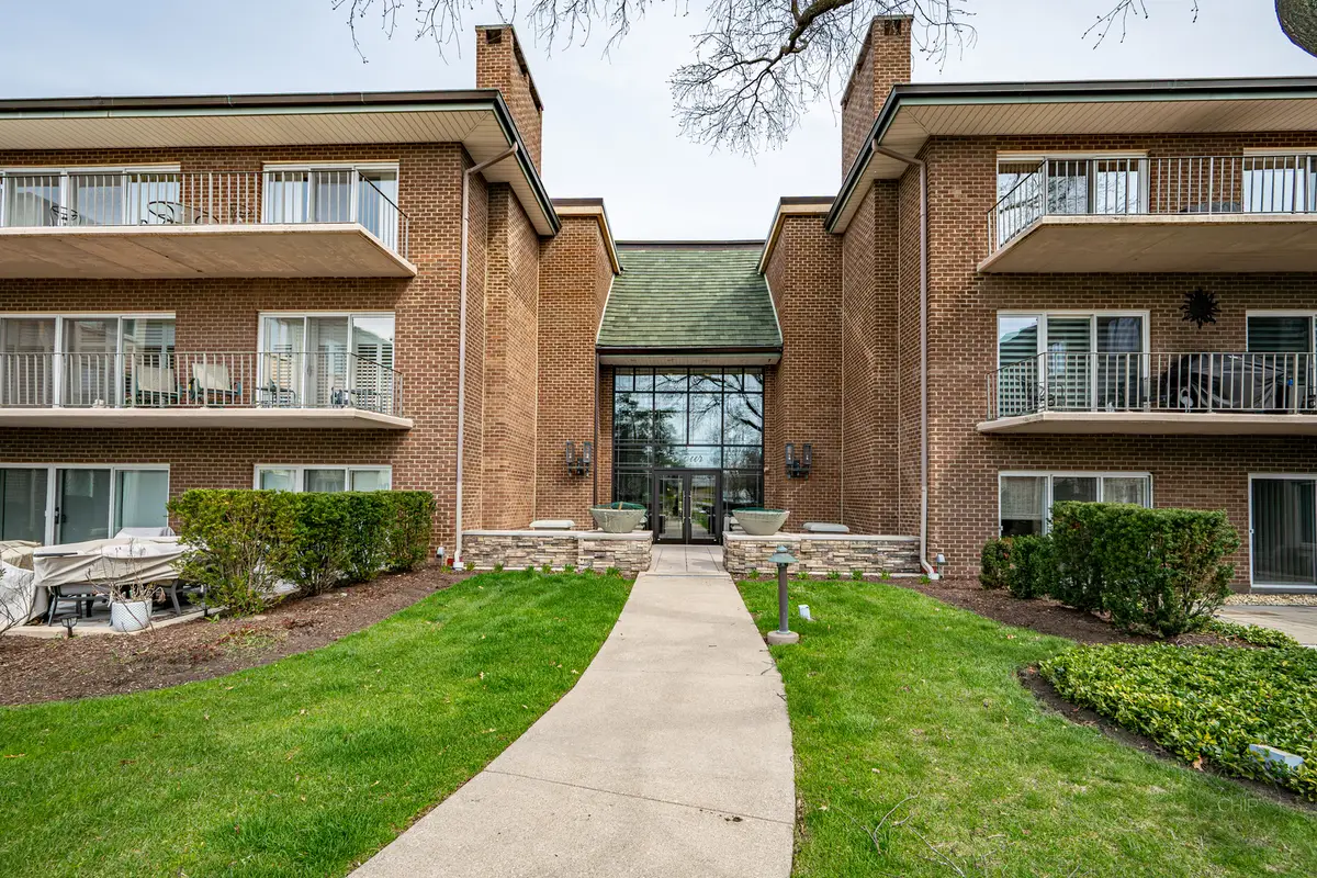 4 Oak Brook Club Drive #G205, Oak Brook, IL 60523 - #1
