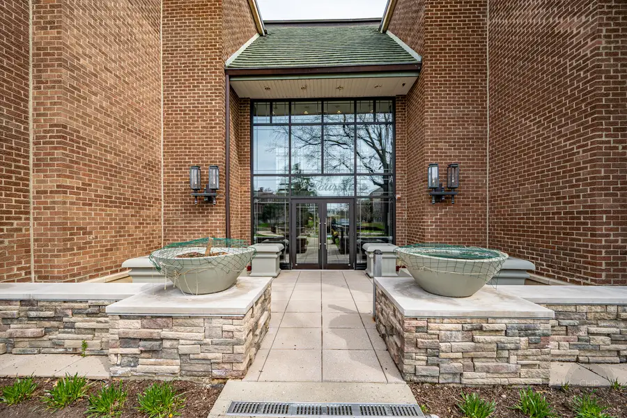 4 Oak Brook Club Drive #G205, Oak Brook, IL 60523 - #2