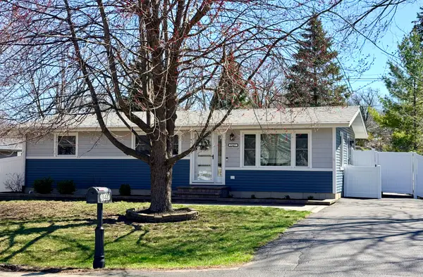 21437 W Engle Drive, Lake Villa, IL 60046