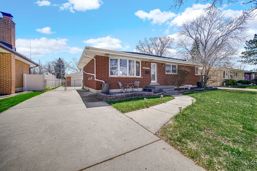 661 W Saint Aubin Drive, Addison, IL 60101 - #2