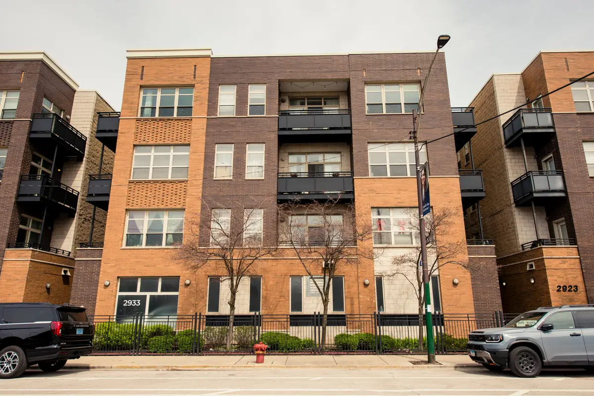 2933 N Clybourn Avenue #301, Chicago, IL 60618 - #1