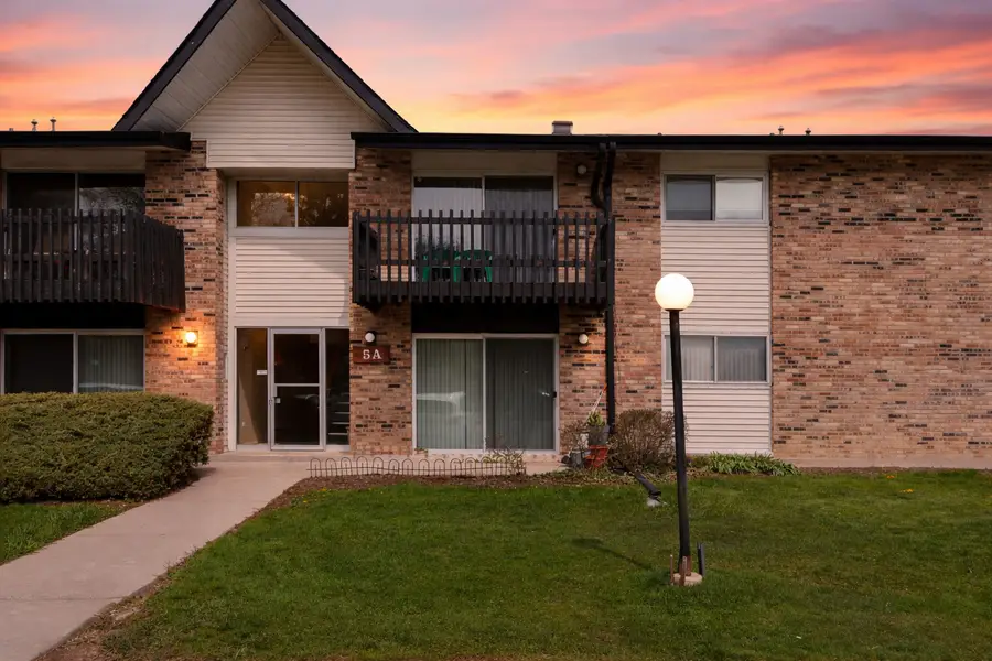 5A Kingery Quarter #102, Willowbrook, IL 60527 - #2