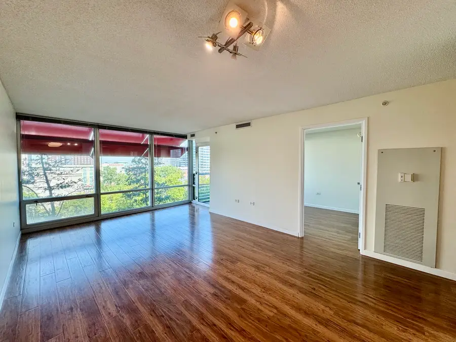 800 Elgin Road #812, Evanston, IL 60201 - #2
