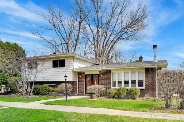 1659 Friar Tuck Avenue, Highland Park, IL 60035