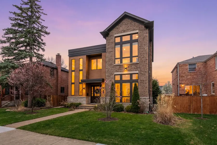 230 N Delphia Avenue, Park Ridge, IL 60068 - #3