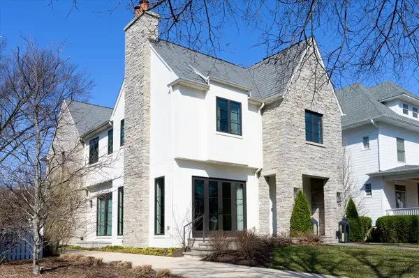 176 S Arlington Avenue, Elmhurst, IL 60126