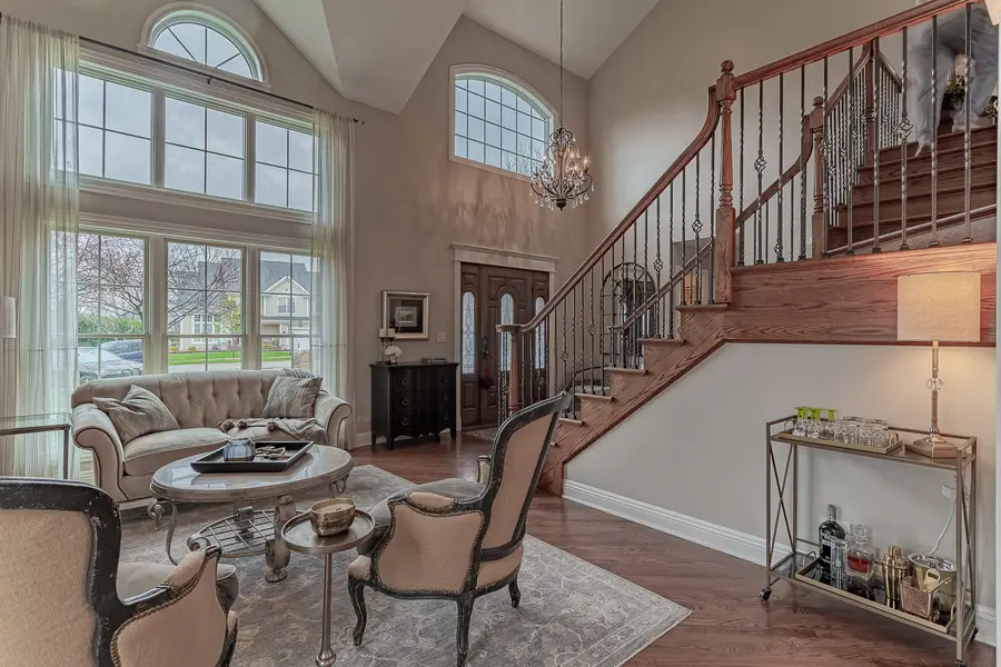 900 Christa Court, Elk Grove Village, IL 60007 - #3