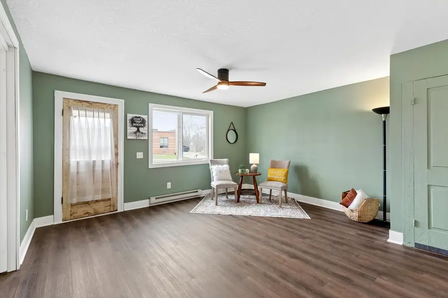 211 Clay Street, New Boston, IL 61272 - #2