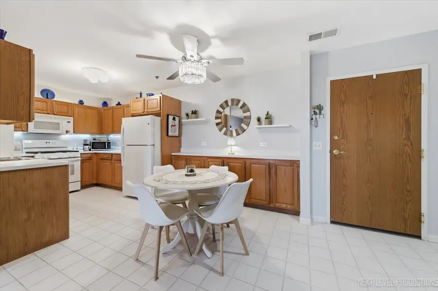 163 Hunt Club Drive, Saint Charles, IL 60174 - #3