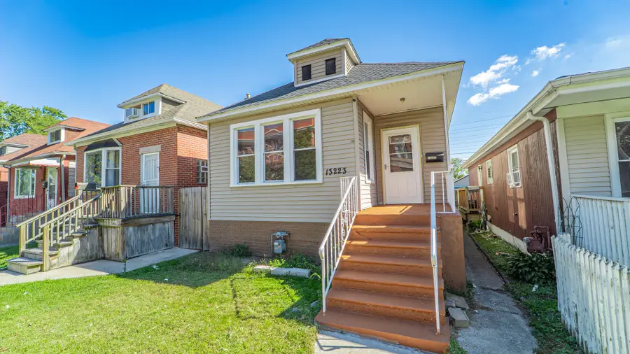 13223 S Buffalo Avenue, Chicago, IL 60633 - #2