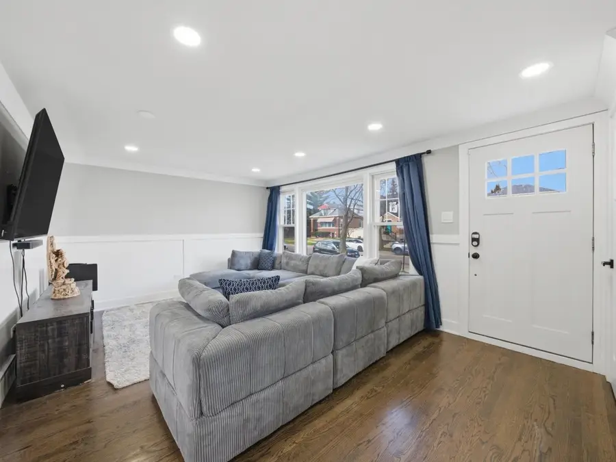 5301 S Menard Avenue, Chicago, IL 60638 - #3