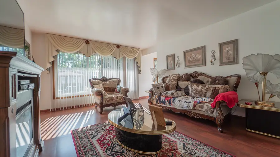 11548 S Avenue G, Chicago, IL 60617 - #3