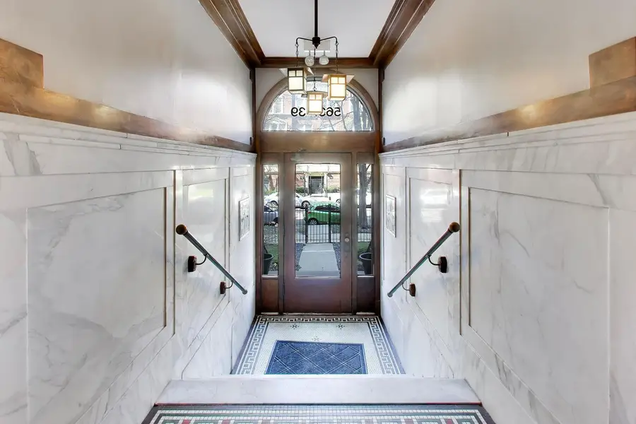 5637 N Kenmore Avenue #3, Chicago, IL 60660 - #3