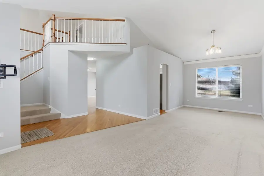 121 Augusta Drive, Streamwood, IL 60107 - #3