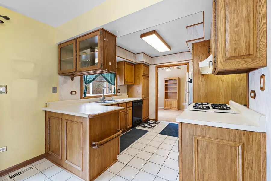 1580 Riverwood Drive, Algonquin, IL 60102 - #3