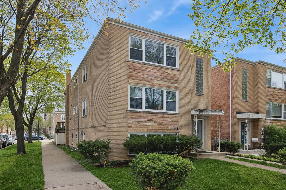5659 N Saint Louis Avenue, Chicago, IL 60659 - #1