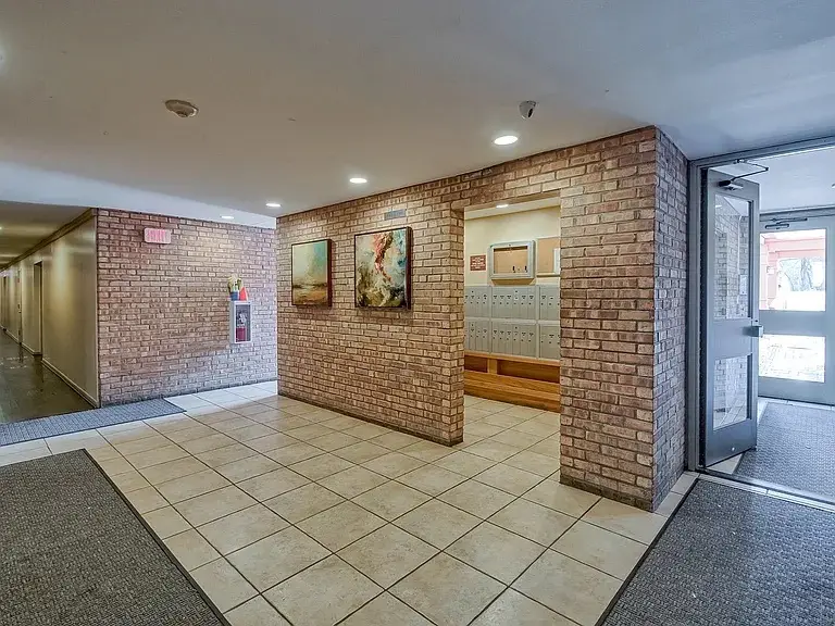 6010 Oakwood Drive #1H, Lisle, IL 60532 - #2