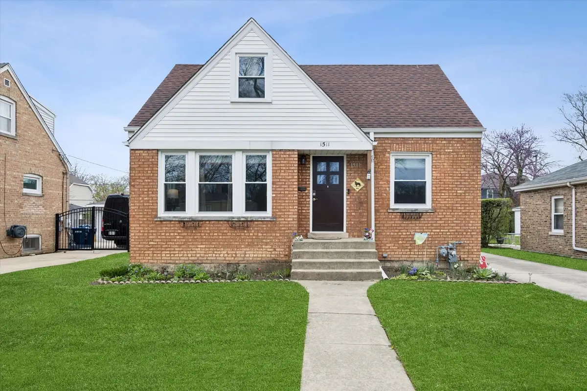 1511 Kemman Avenue, La Grange Park, IL 60526 - #1