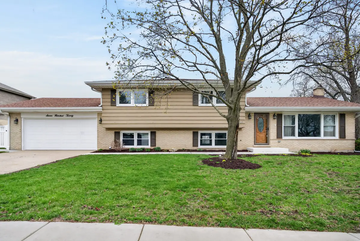 720 Preston Lane, Schaumburg, IL 60193 - #1