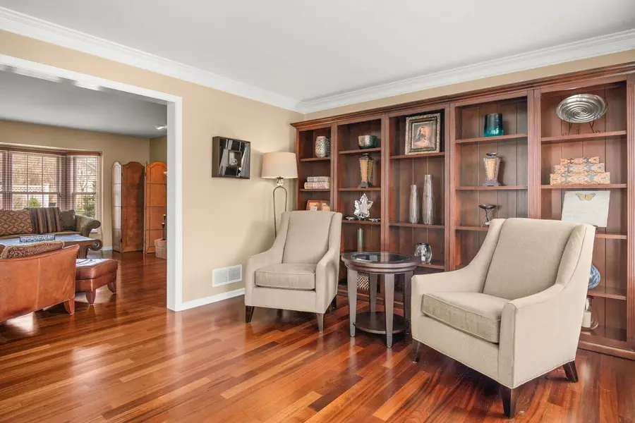 221 Sauk Drive, Batavia, IL 60510 - #3