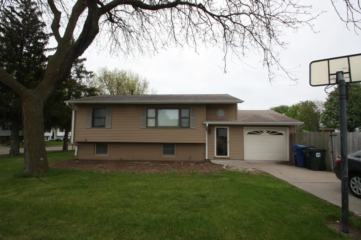 3937 Clark Court, Davenport, IA 52806 - #1