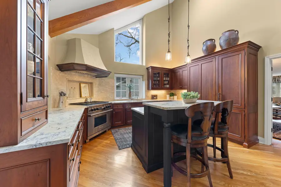 646 Highview Avenue, Glen Ellyn, IL 60137 - #3