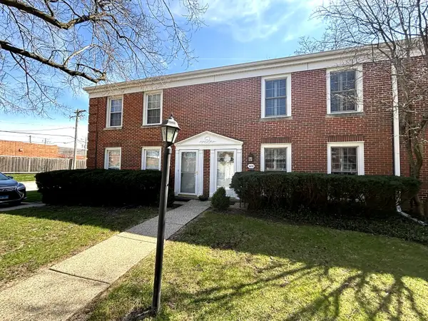 1414 Pebblecreek Drive, Glenview, IL 60025