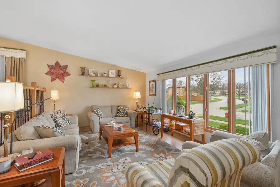 15329 Oak Road, Oak Forest, IL 60452 - #3