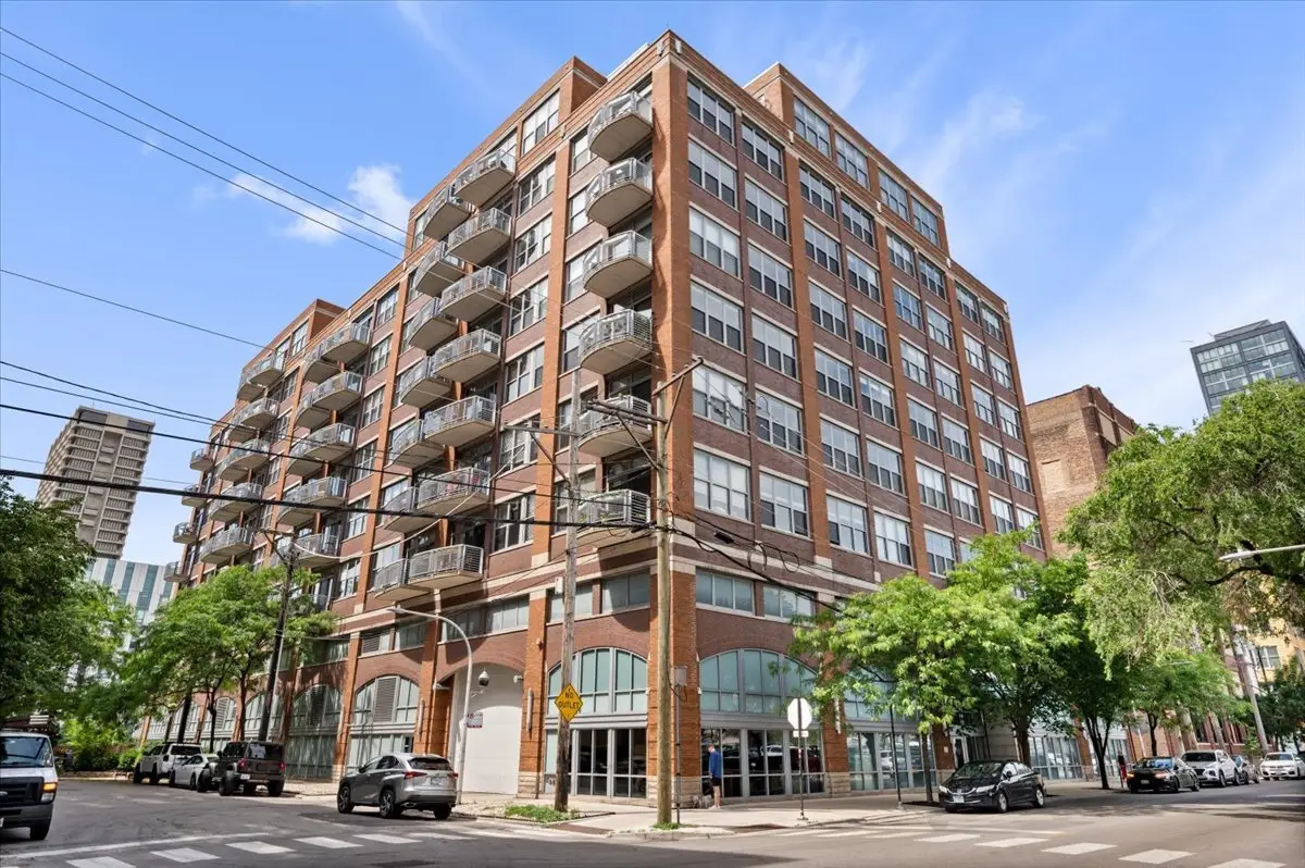 933 W Van Buren Street #702, Chicago, IL 60607 - #1