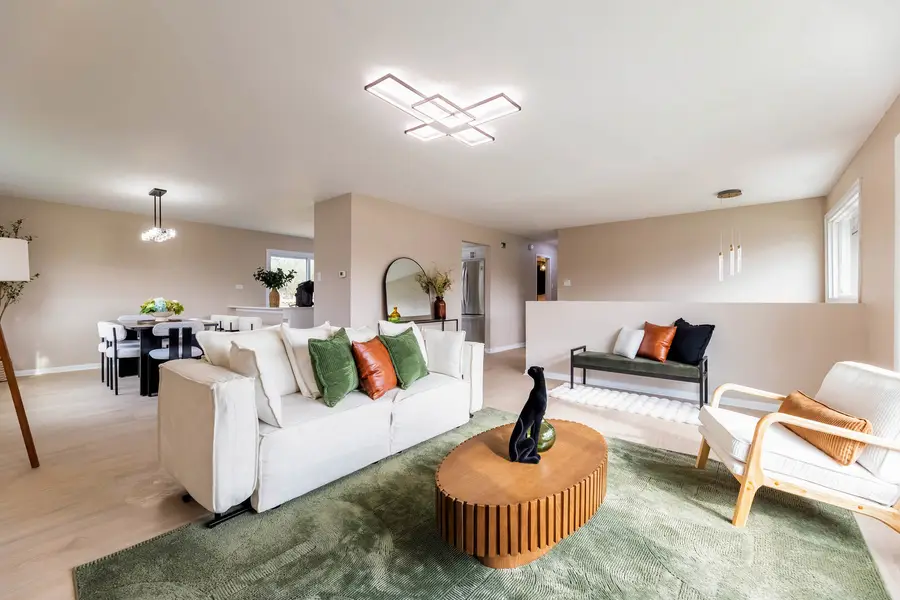 252 S Ellis Avenue, Glenwood, IL 60425 - #2