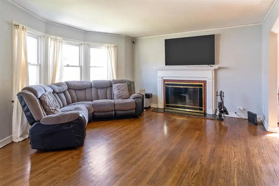 8108 S Wood Street, Chicago, IL 60620 - #2